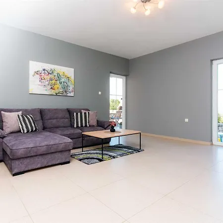 Villa Mediteran With Private Pool *