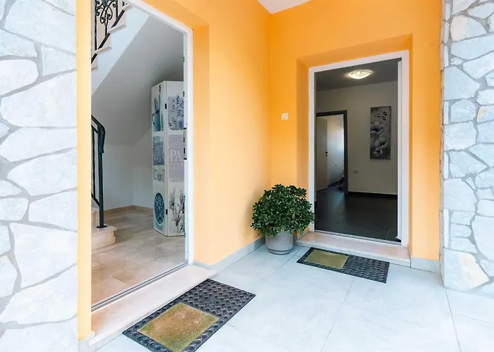 Mediteran With Private Pool *