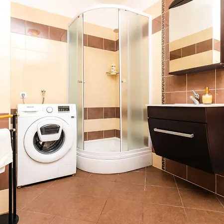 Mediteran With Private Pool * Vrh (Krk)