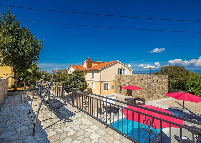 Mediteran With Private Pool Βίλα