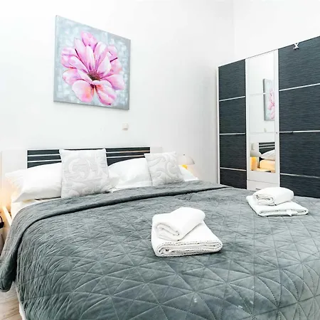 Vila Mediteran With Private Pool Vrh (Krk)